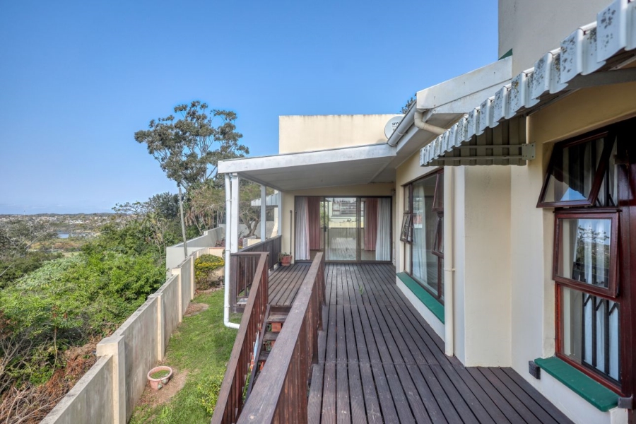To Let 3 Bedroom Property for Rent in Beacon Bay Eastern Cape